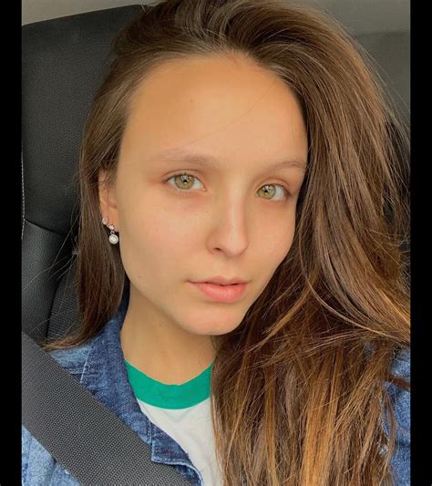 'chupando a buceta da larissa manoela' Search .